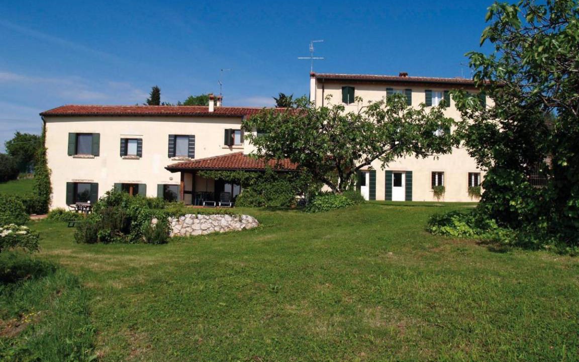 Borgo Trento House | 100 m² Farmhouse ∙ 3 bedrooms ∙ 6 guests