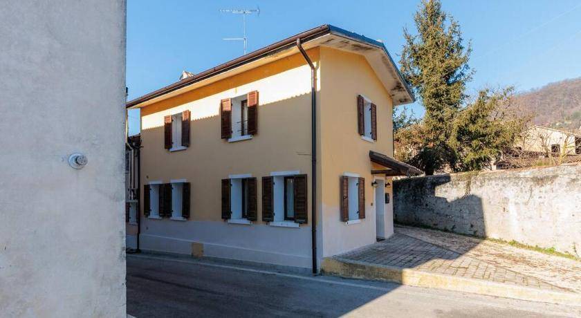 Solighetto House | 100 m² House ∙ 3 bedrooms ∙ 6 guests
