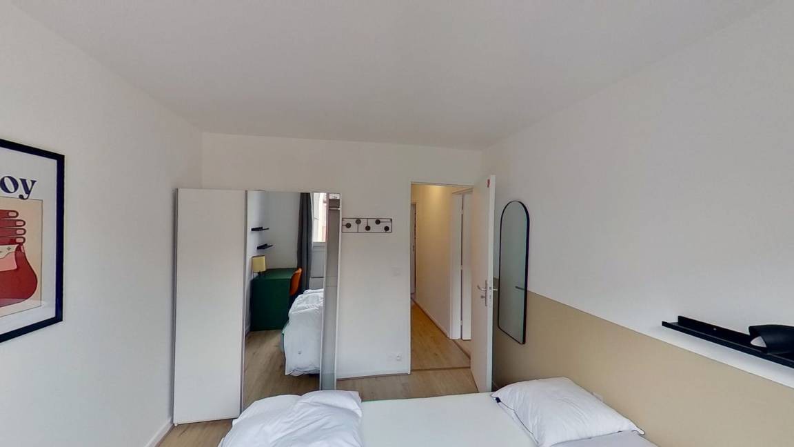 Gennevilliers Resort | 101 m² Private room ∙ 1 bedroom ∙ 2 guests