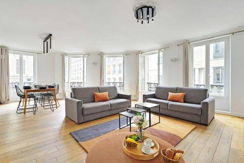 Quartier de Rochechouart Apartment | 149 m² Apartment ∙ 4 bedrooms ∙ 12 guests