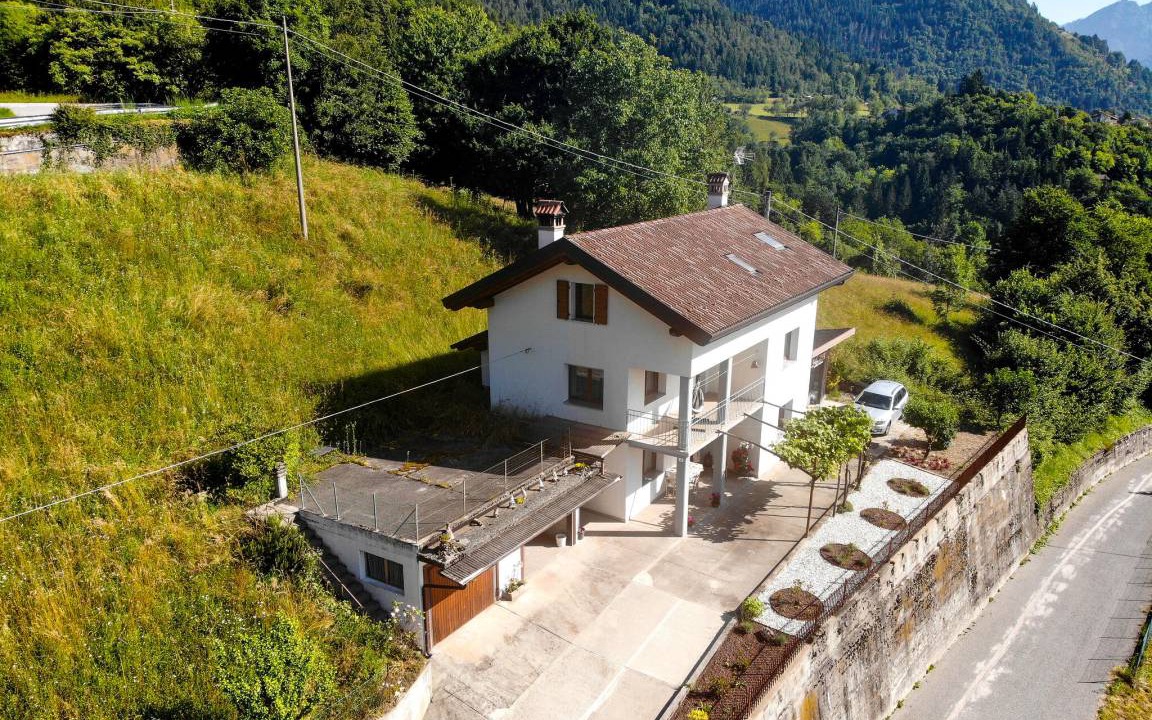 Lamon House | 150 m² House ∙ 4 bedrooms ∙ 8 guests