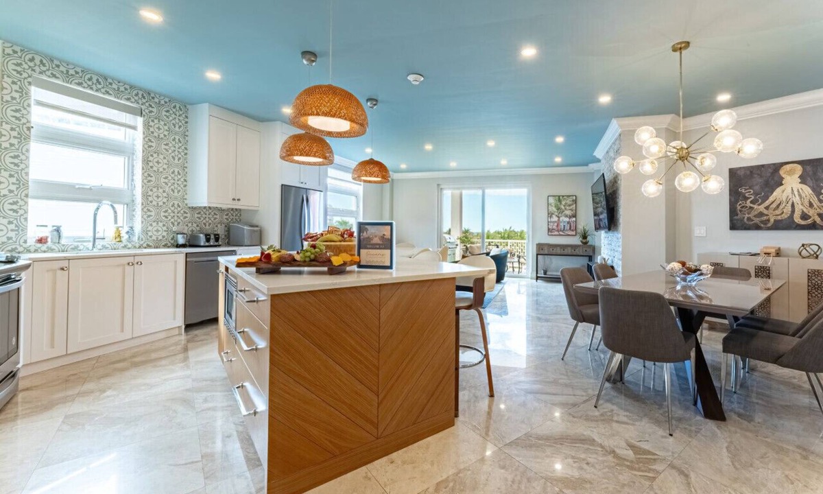Nassau Condo | 2 BR renovated Beachfront Suite - Next to Baha Mar