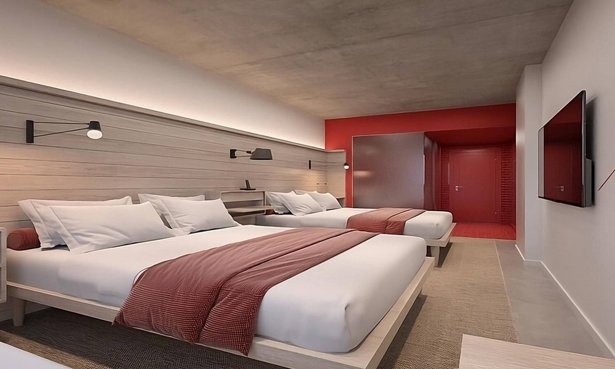 Fort George Hotel | 2 Queen Rooms at Radio Hotel, Minutes to Strawberry Fields and Central Park!