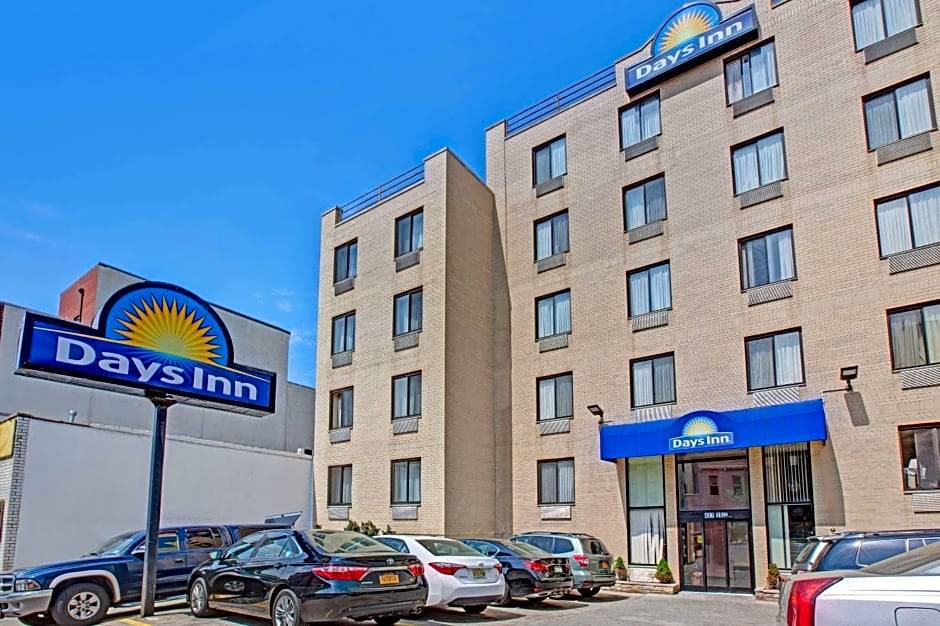 Days Inn | Brooklyn
