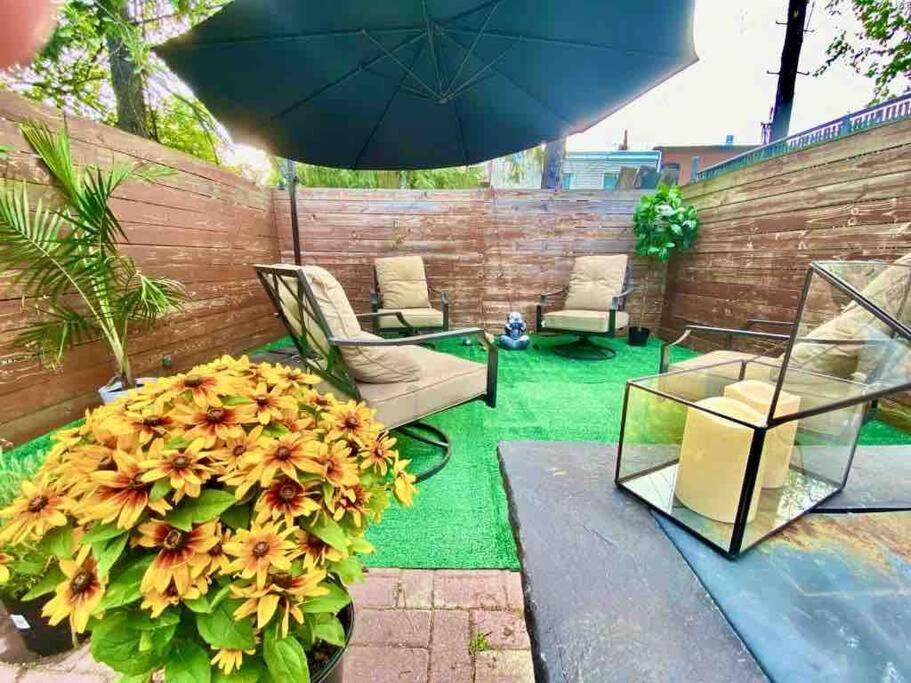 Bushwick Apartment | 20 Mins to Manhattan, Free Street PARKING