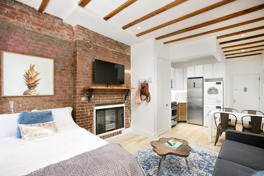 Peter Cooper Village Apartment | 24-6 Gramercy area Newly reno Studio W D in unit
