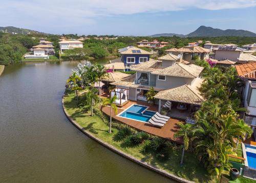 Praia Rasa House | 250 m² House ∙ 4 bedrooms ∙ 10 guests