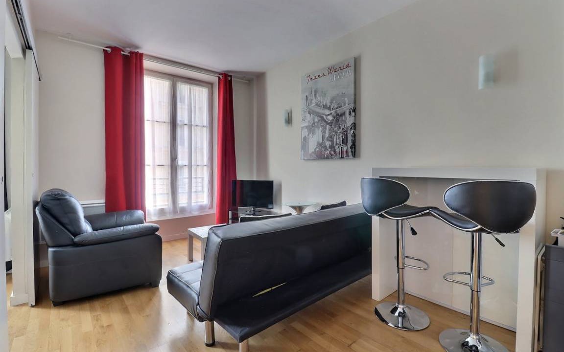 Hopital Saint-Louis Apartment | 29 m² Apartment ∙ 2 guests