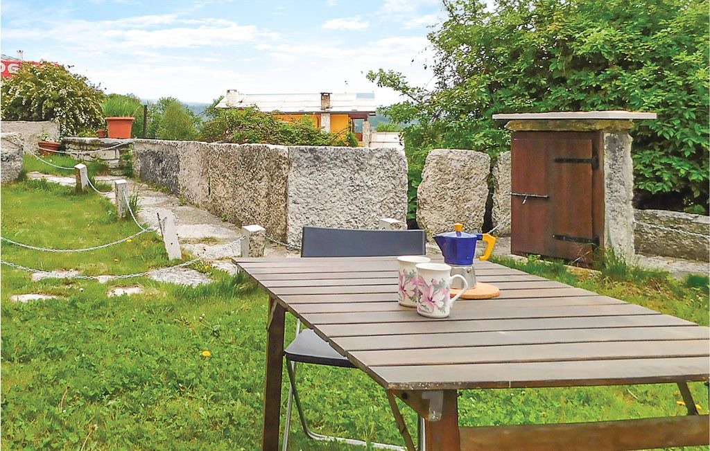 Sant'Anna d'Alfaedo House | 3 bedroom accommodation in Fosse di S.Anna di A.