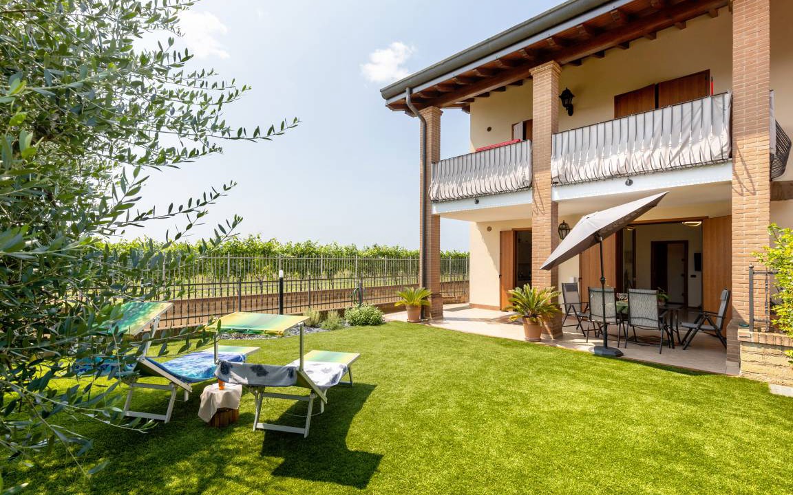 San Benedetto di Lugana Apartment | 75 m² Apartment ∙ 2 bedrooms ∙ 6 guests