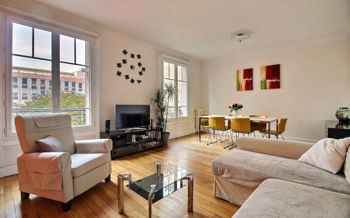 Saint-Mande Apartment | 84 m² Apartment ∙ 3 bedrooms ∙ 6 guests