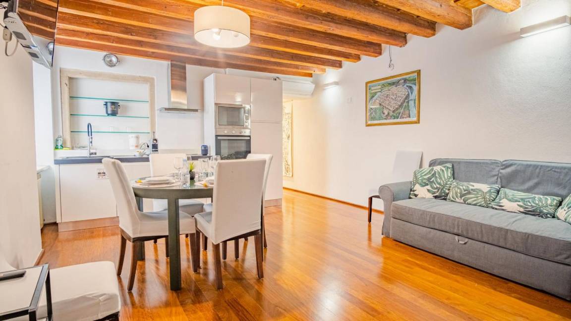Verona City Centre Apartment | 95 m² Apartment ∙ 2 bedrooms ∙ 6 guests