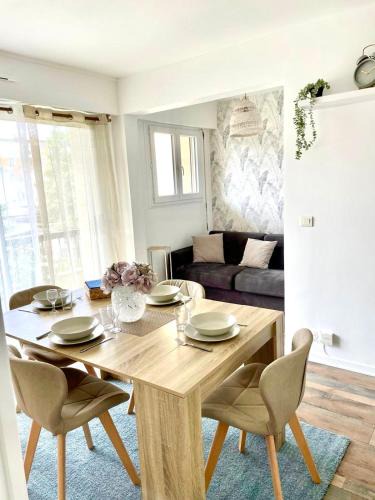 Rueil-Malmaison Apartment | A 10min de Paris La Défense et Roland garros appartement tout confort avec parking et climatisation