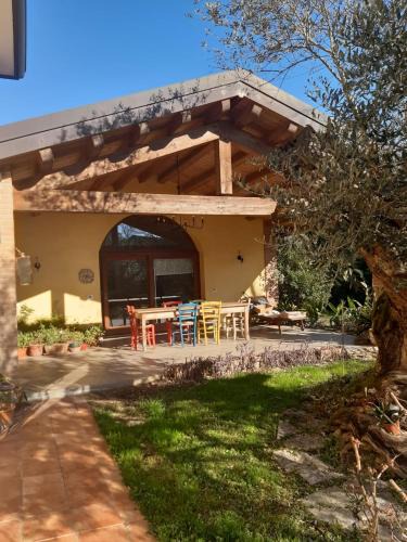 Pagnano Apartment | A casa di Jolanda, indipendent house near historic Venice center with private parking and wide and fenced garden