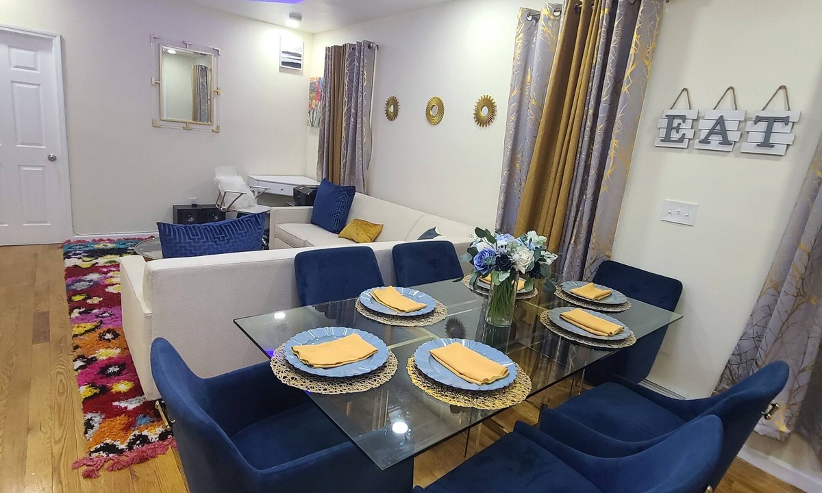 East New York Apartment | A slice of paradise awaits you! cozy 3bedroom rental unit