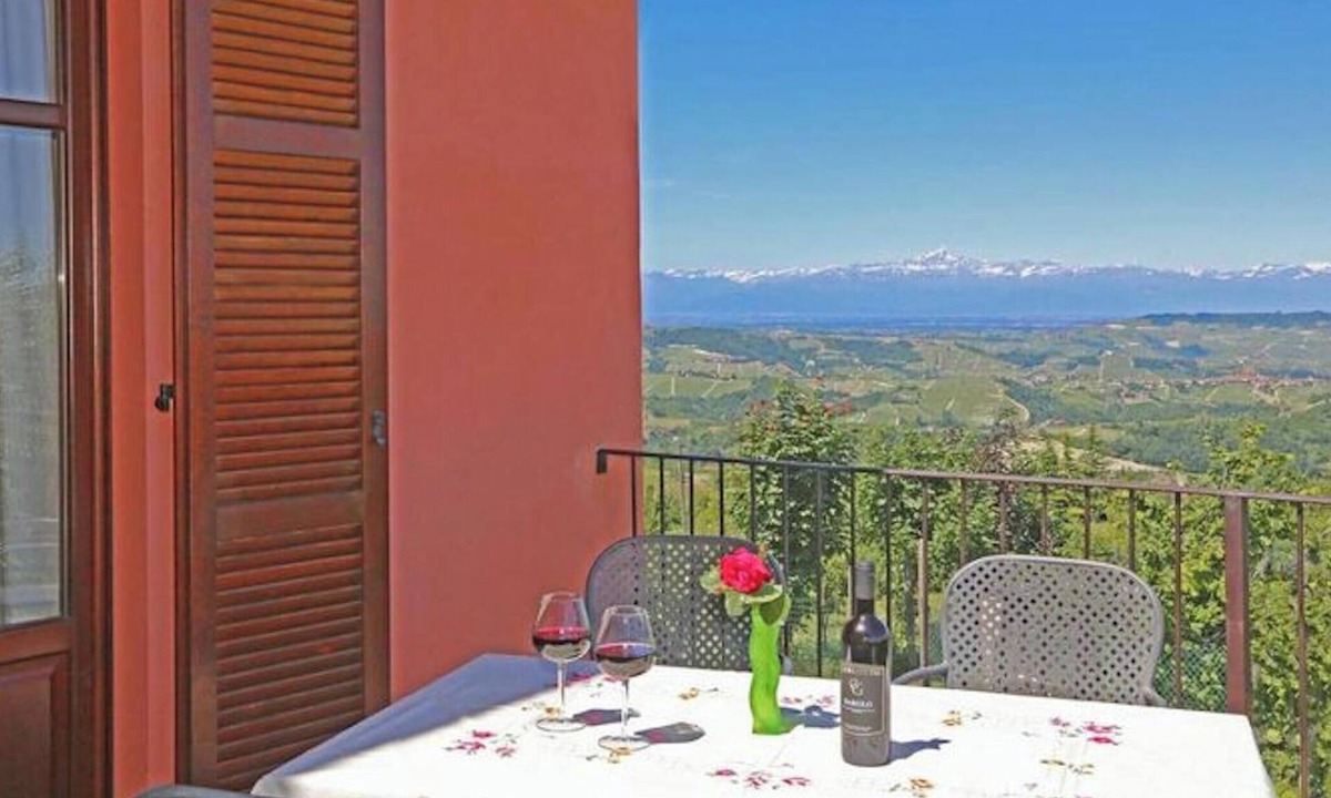 Albaretto della Torre Apartment | Agriturismo Al Brich Studio Apartment Margherita