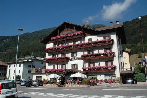 Roncone Hotel | Albergo Ginevra