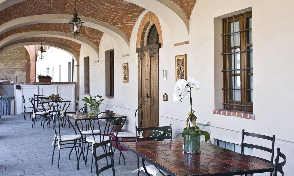 Pollenzo Hotel | Albergo La Corte Albertina
