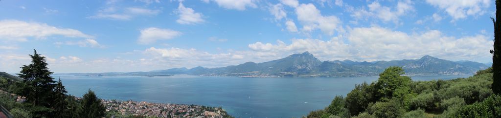 Albisano Apartment | ALBISANO 180° - Fantastic views of the lake and the pre-Alps in ALBISANO