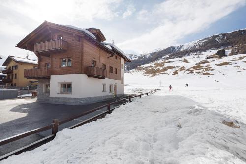 Livigno Ski Chalet | Alpi Flo Chalet