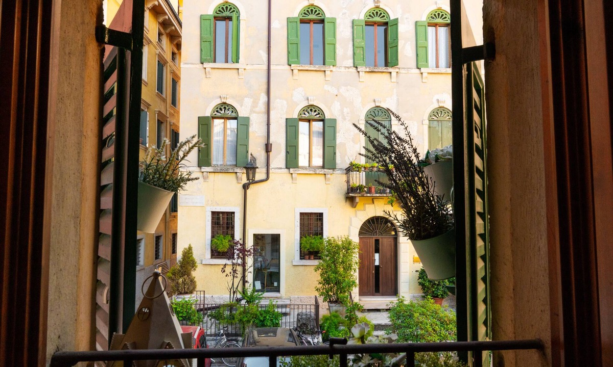 Citta Antica Apartment | Αn exclusive deconsecrated former church residence from 1170