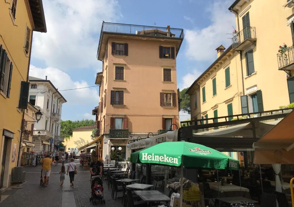 Peschiera del Garda City Centre Apartment | Anfite Aleardi 5