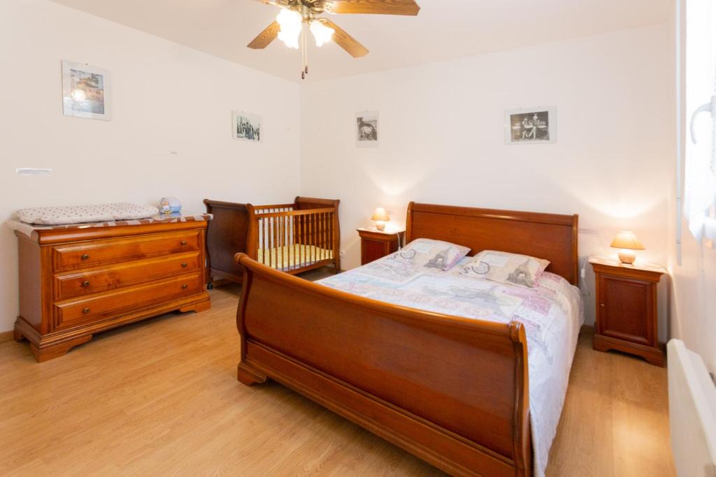 Coutevroult House | Angels Inn