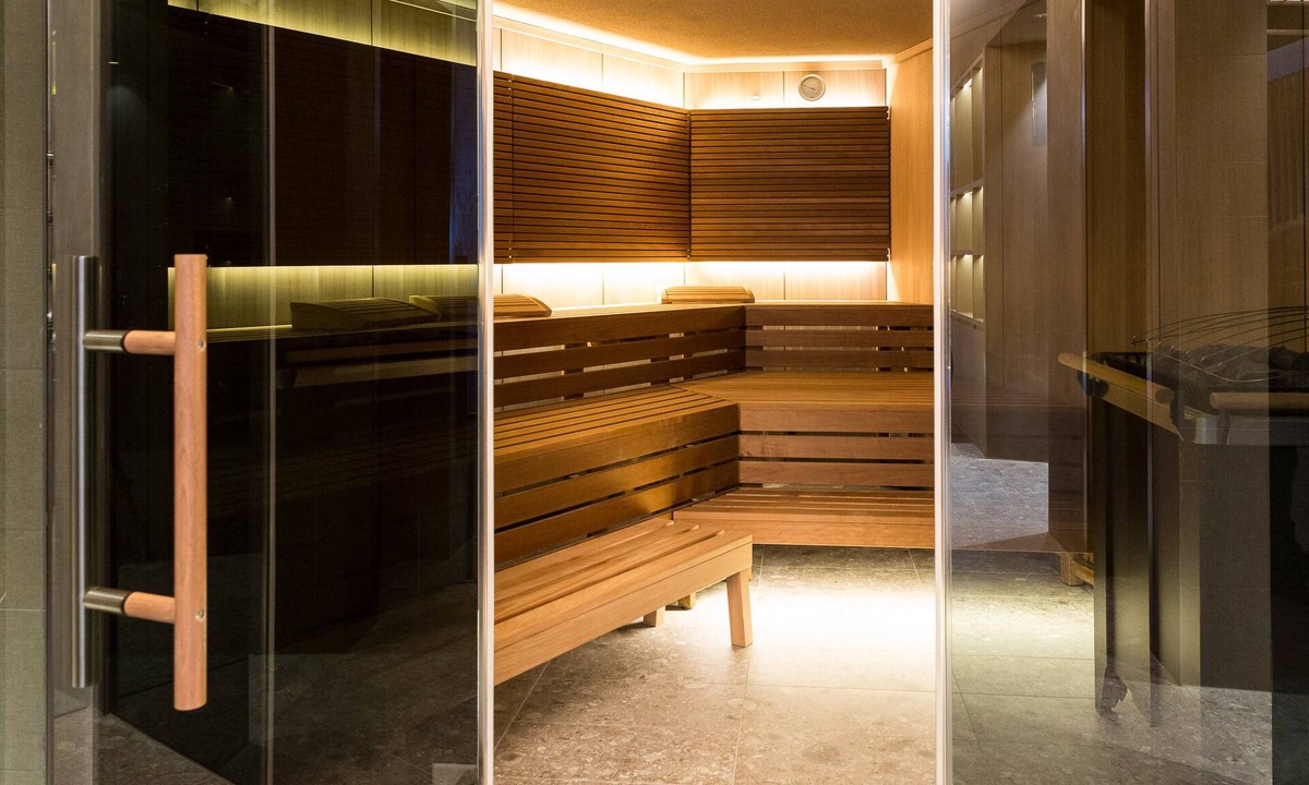 Brunico Apartment | ANTON Luxury Stay App. VISTA, wellness and outdoor pool