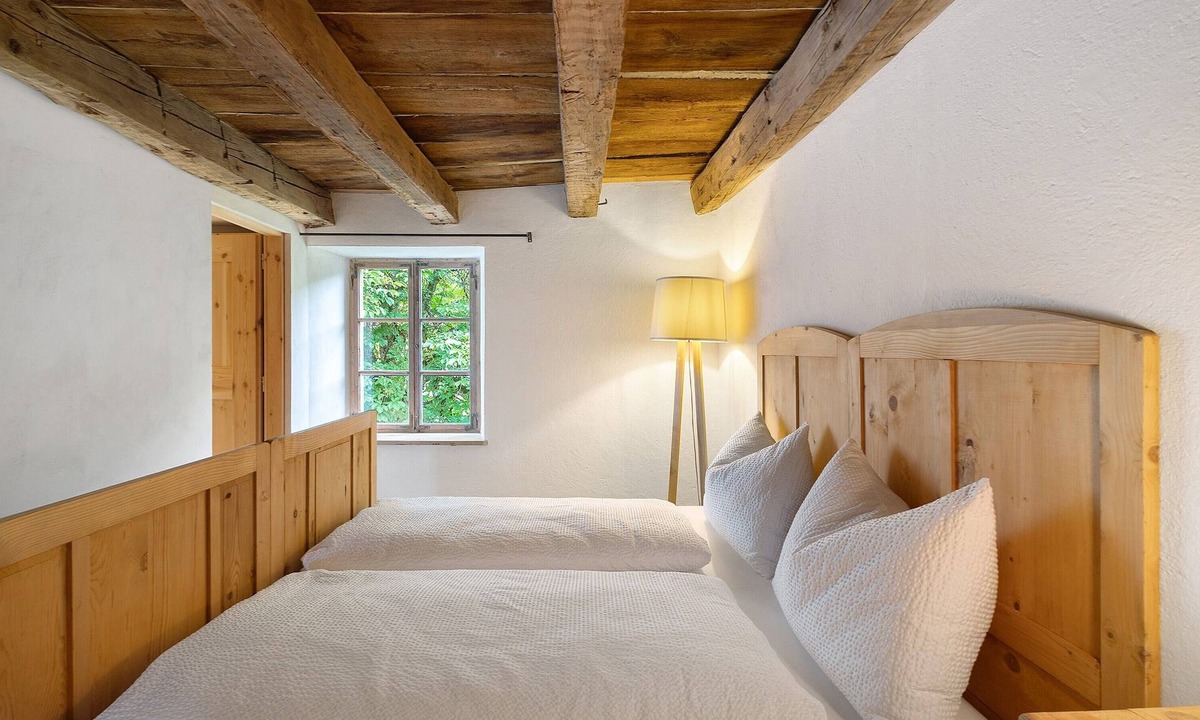 Pfalzen Apartment | Apartment 'Ansitz Baumannhof Mitte' with Mountain View, Shared Garden & Wi-Fi