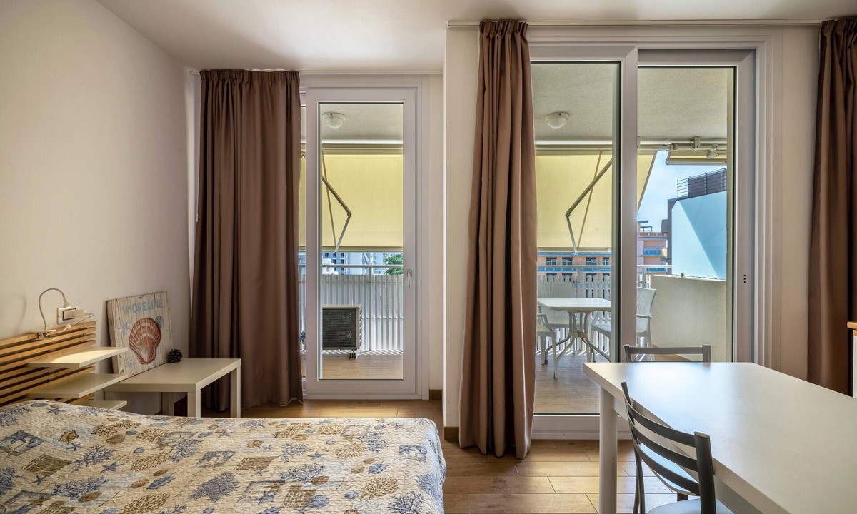 Bibione Apartment | Apartment "Condominio Villa Silente Studio" Near the Beach with Sea View & Terrace