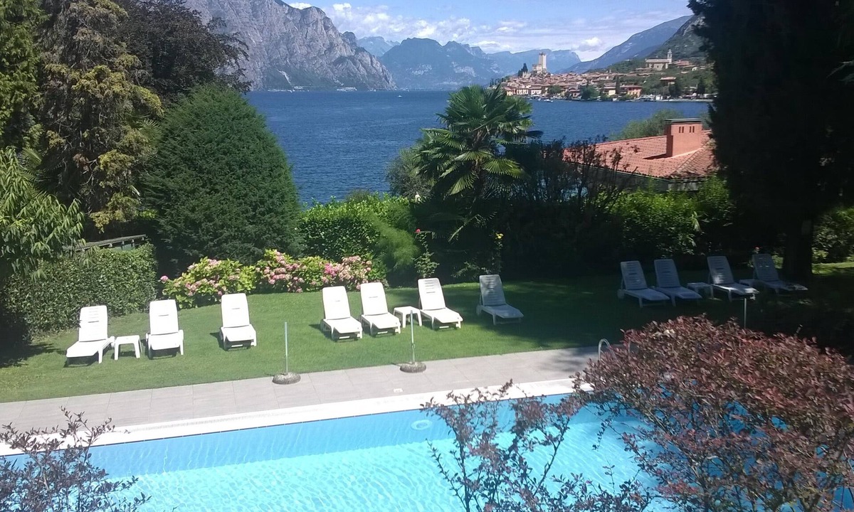 Malcesine Apartment | APARTMENT DIRECTLY ON THE LAKE IN MALCESINE (CIN: IT023045C2PQORA5KP)
