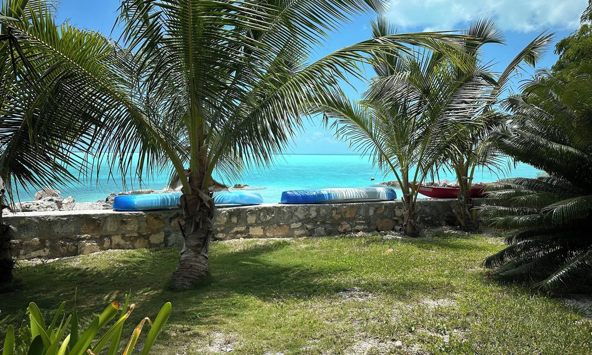 George Town Apartment | Apartment on the beach