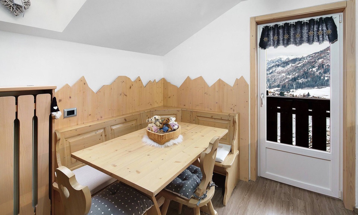 Moena Apartment | Apartment 'Primavera 3' with Mountain View, Shared Garden and Wi-Fi