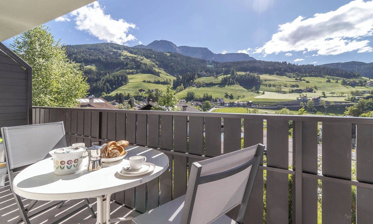 Sarentino Apartment | APARTMENT ROHRER - ZIRMBETT - CASTLE AND SCHOURT VIEW