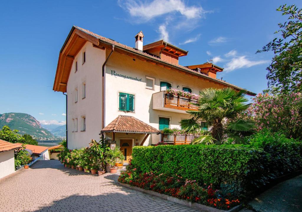 Andriano Apartment | Apartment Sigmundskron by Interhome
