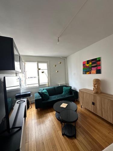 Saint-Mande Apartment | Appartement 2 pièces lumineux