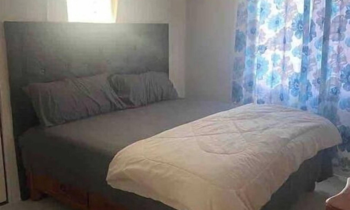 Portmore House | AROMA Residence 2 bedroom house