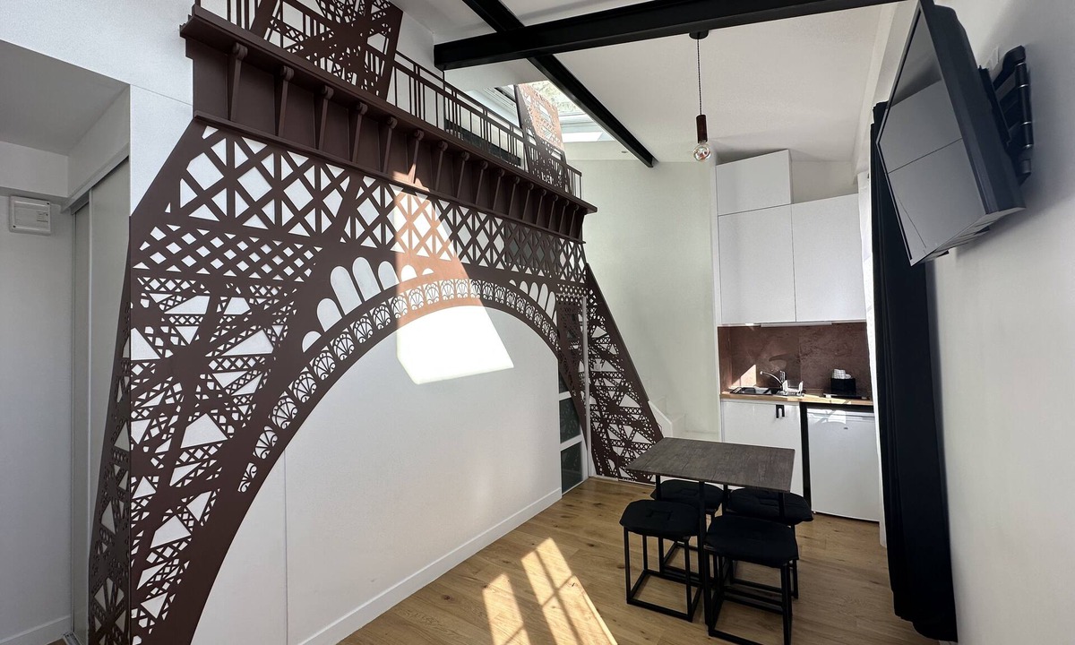 Faubourg Saint-Germain Resort | Béatrice et Emmanuel Meublé Eiffel