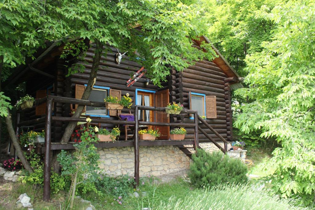 Cavalo Apartment | B&B Le Corone - Chalet nel Bosco