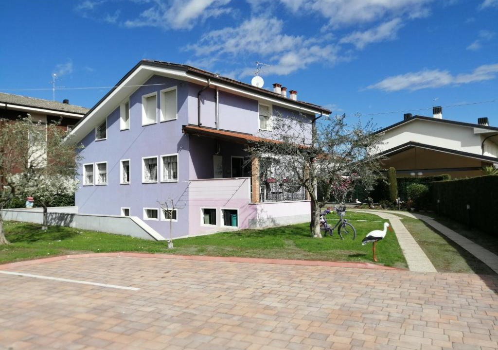 Bussolengo Bed & Breakfast | B&B Milu'
