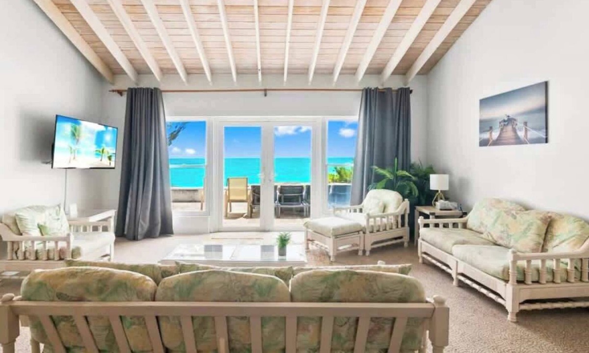 Great Exuma House | Beachfront White Palm Villa- Tar Bay, Great Exuma