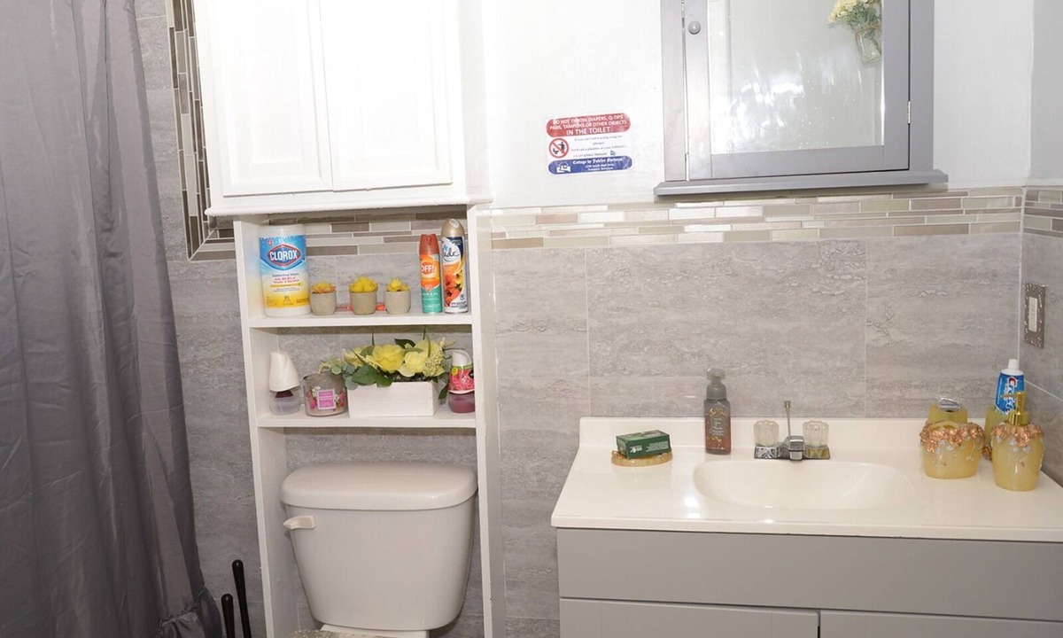 Bahamas Terrace Apartment | Beautiful One Bedroom Apartment Private with Free Parking and WiFi. Near beach