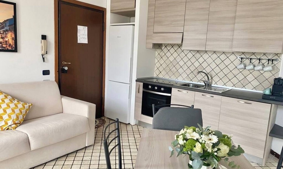 Costa Masnaga Apartment | Between Nature And City - Apartment With Garden
