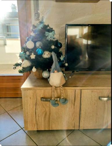 Montioni Apartment | BLUE APARTMENT - a due passi dal lago, parcheggio privato