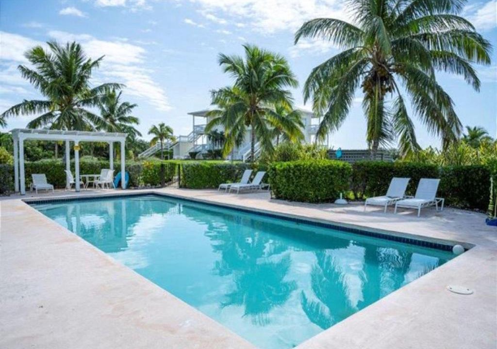 James Cistern Apartment | Buttonwood Reserve by Eleuthera Vacation Rentals