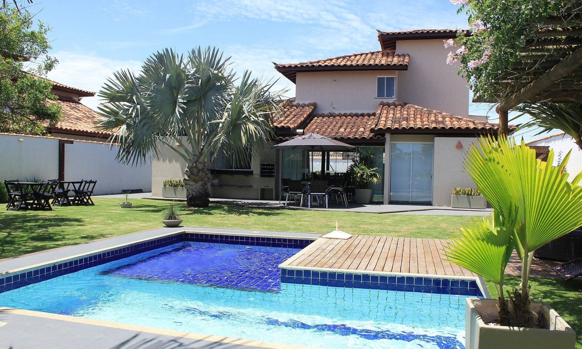 Porto Belo House | Bz04 Beautiful house with private pool - 30 meters from the beach