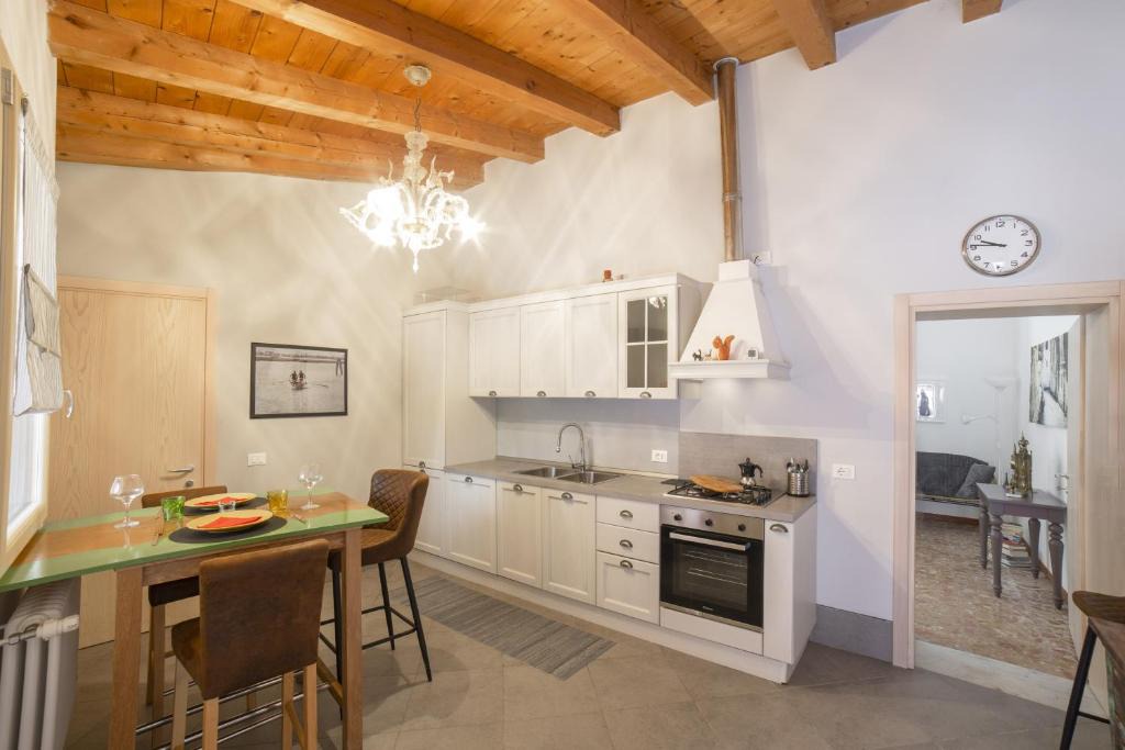 Longa Apartment | Ca' de la Gondola, Murano