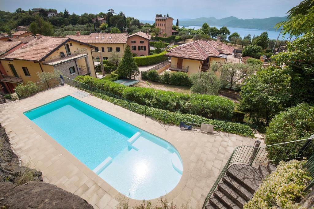 Albisano Apartment | CASA MINERVA