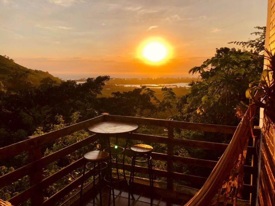 Barra de Guaratiba House | Casa na serra de Grumari vista incrível
