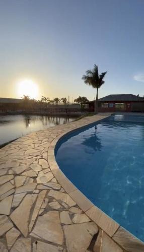 Praia Rasa House | Casa Sonia&Rei em condo fechado, vista para o jardim